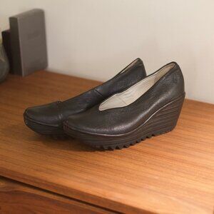 Fly London Yoza Wedges